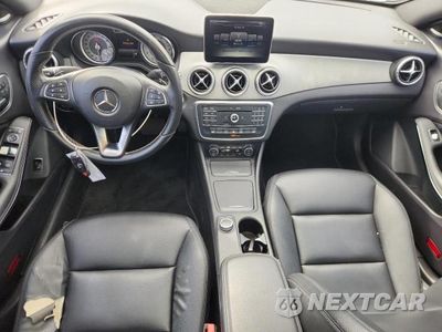 Zdjęcie 8 z 12 samochodu: 2015 MERCEDES-BENZ CLA 250 VIN:WDDSJ4EB1FN172188 - miniatura