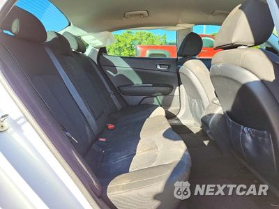Zdjęcie 10 z 13 samochodu: 2018 KIA OPTIMA LX VIN:5XXGT4L38JG211630 - miniatura