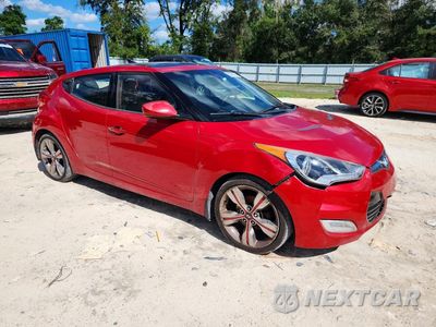 Czwarte zdjęcie samochodu z boku: 2013 HYUNDAI VELOSTER BASE VIN:KMHTC6AD7DU097801 - miniatura