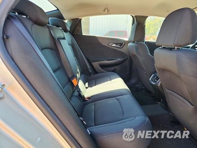 Zdjęcie 10 z 12 samochodu: 2016 CHEVROLET MALIBU LT VIN:1G1ZE5ST6GF316600 - miniatura