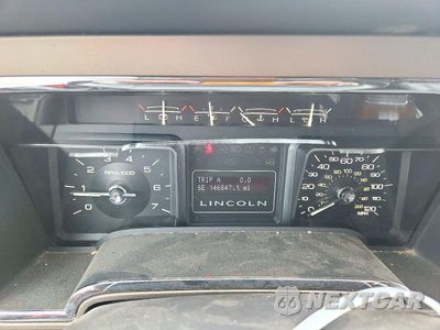 Zdjęcie 9 z 14 samochodu: 2011 LINCOLN NAVIGATOR L VIN:5LMJJ3J55BEJ04429 - miniatura