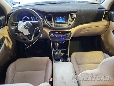 Zdjęcie 8 z 13 samochodu: 2016 HYUNDAI TUCSON SE VIN:KM8J33A47GU062007 - miniatura