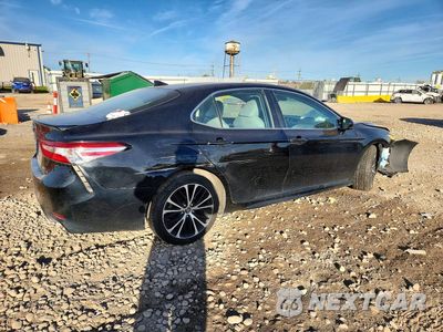 Trzecie zdjęcie samochodu z tyłu: 2020 TOYOTA CAMRY SE VIN:4T1G11AK7LU933498 - miniatura