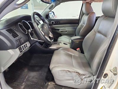 Zdjęcie 7 z 12 samochodu: 2015 TOYOTA TACOMA V6 VIN:3TMLU4EN9FM186589 - miniatura