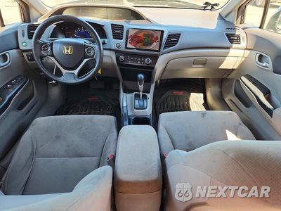 Zdjęcie 8 z 12 samochodu: 2012 HONDA CIVIC LX VIN:19XFB2F53CE018930 - miniatura