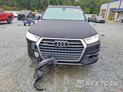 Piąte zdjęcie samochodu w środku: 2018 AUDI Q7 PREMIUM PLUS VIN:WA1LAAF78JD022790 - miniatura