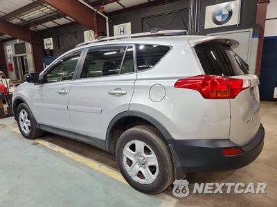 Drugie zdjęcie samochodu z przodu: 2015 TOYOTA RAV4 LE VIN:JTMBFREV5FD149585 - miniatura