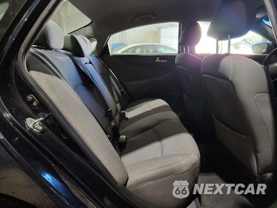 Zdjęcie 10 z 12 samochodu: 2011 HYUNDAI SONATA GLS VIN:5NPEB4AC6BH280318 - miniatura