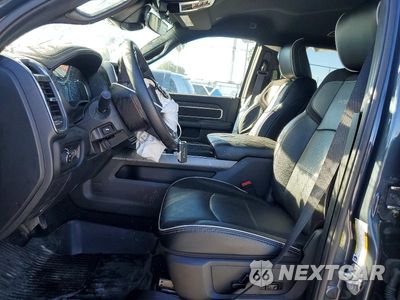 Zdjęcie 7 z 12 samochodu: 2026 RAM 3500 LARAMIE VIN:3C63R3EL5TG204050 - miniatura