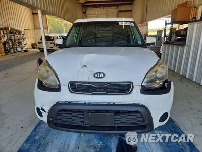 Piąte zdjęcie samochodu w środku: 2013 KIA SOUL BASE VIN:KNDJT2A50D7777079 - miniatura
