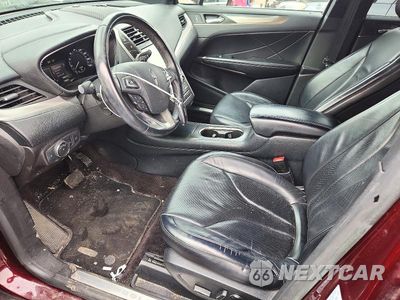 Zdjęcie 7 z 13 samochodu: 2019 LINCOLN MKC RESERVE VIN:5LMCJ3C95KUL04208 - miniatura