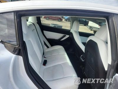 Zdjęcie 10 z 13 samochodu: 2019 TESLA MODEL 3 VIN:5YJ3E1EB7KF454684 - miniatura