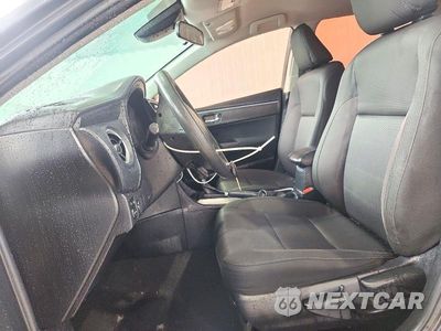 Zdjęcie 7 z 12 samochodu: 2018 TOYOTA COROLLA LE VIN:2T1BURHE1JC074195 - miniatura