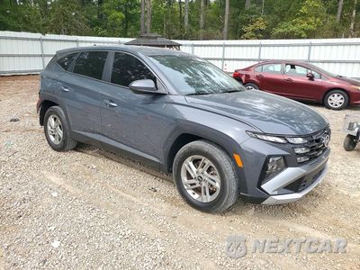 Czwarte zdjęcie samochodu z boku: 2025 HYUNDAI TUCSON SE VIN:5NMJA3DE1SH452888 - miniatura
