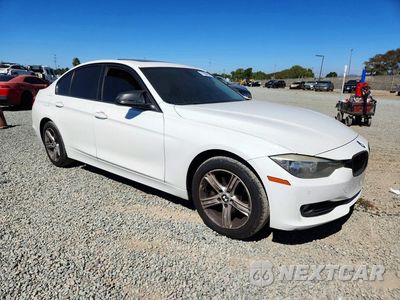 Czwarte zdjęcie samochodu z boku: 2015 BMW 320 I VIN:WBA3B1C50FK140189 - miniatura