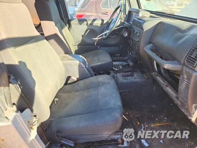 Zdjęcie 7 z 12 samochodu: 2006 JEEP WRANGLER X VIN:1J4FA39S26P787637 - miniatura