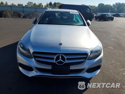 Piąte zdjęcie samochodu w środku: 2018 MERCEDES-BENZ C 300 VIN:55SWF4JB8JU241998 - miniatura