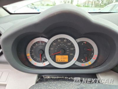 Zdjęcie 9 z 13 samochodu: 2011 TOYOTA RAV4 BASE VIN:2T3BF4DV8BW113214 - miniatura