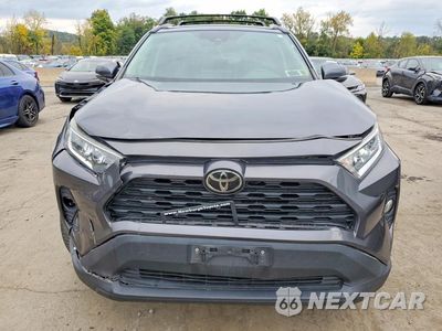 Piąte zdjęcie samochodu w środku: 2019 TOYOTA RAV4 XLE VIN:2T3P1RFV5KW053942 - miniatura