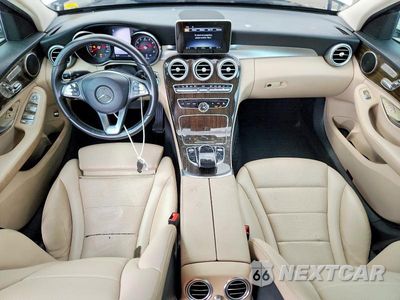 Zdjęcie 8 z 13 samochodu: 2016 MERCEDES-BENZ C 300 VIN:55SWF4JB2GU123941 - miniatura