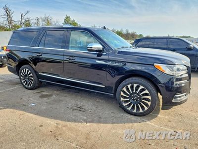 Czwarte zdjęcie samochodu z boku: 2023 LINCOLN NAVIGATOR L BLACK LABEL VIN:5LMJJ3TGXPEL00193 - miniatura