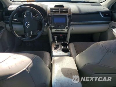 Zdjęcie 8 z 12 samochodu: 2012 TOYOTA CAMRY HYBRID XLE VIN:4T1BD1FK1CU024361 - miniatura