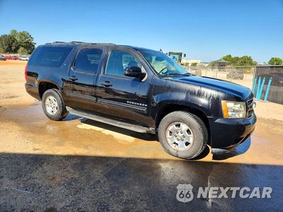 Czwarte zdjęcie samochodu z boku: 2013 CHEVROLET SUBURBAN C1500 LT VIN:1GNSCJE00DR192138 - miniatura