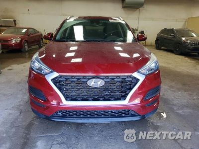 Piąte zdjęcie samochodu w środku: 2019 HYUNDAI TUCSON VALUE VIN:KM8J3CA47KU891670 - miniatura
