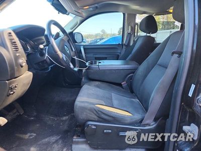 Zdjęcie 7 z 12 samochodu: 2011 CHEVROLET SILVERADO K1500 LT VIN:1GCPKSE39BF207560 - miniatura