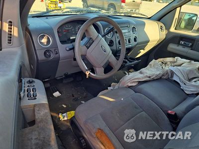 Zdjęcie 8 z 12 samochodu: 2005 FORD F150 XLT VIN:1FTPX12565FB65287 - miniatura