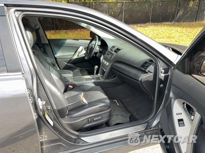 Piąte zdjęcie samochodu w środku: 2009 TOYOTA CAMRY SE V6 VIN:4T1BK46K59U584707 - miniatura