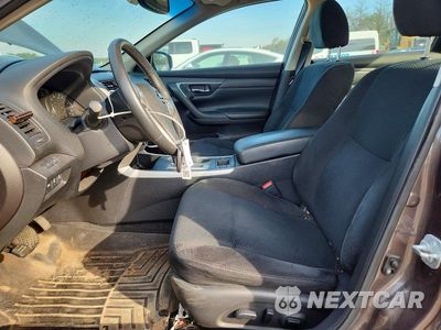 Zdjęcie 7 z 12 samochodu: 2015 NISSAN ALTIMA VIN:1N4AL3APXFC294691 - miniatura