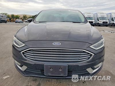 Piąte zdjęcie samochodu w środku: 2018 FORD FUSION TITANIUM/PLATINUM VIN:3FA6P0K98JR153329 - miniatura