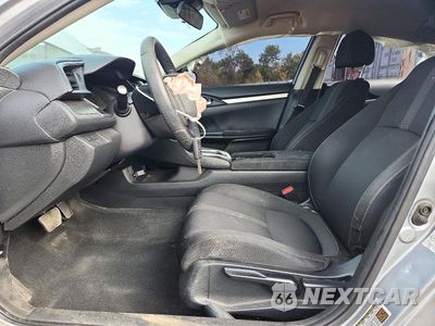 Zdjęcie 7 z 12 samochodu: 2019 HONDA CIVIC LX VIN:2HGFC2F64KH550181 - miniatura