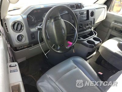 Zdjęcie 8 z 13 samochodu: 2013 FORD ECONOLINE E350 SUPER DUTY WAGON VIN:1FBSS3BL0DDA77496 - miniatura