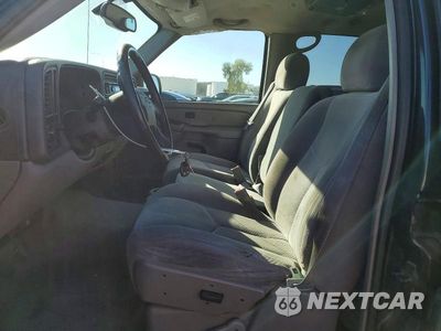 Zdjęcie 7 z 12 samochodu: 2004 CHEVROLET TAHOE C1500 VIN:1GNEC13V14R121798 - miniatura