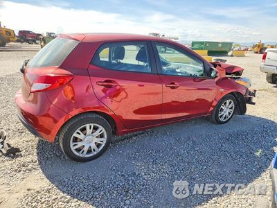 Trzecie zdjęcie samochodu z tyłu: 2014 MAZDA MAZDA2 SPORT VIN:JM1DE1KY0E0188005 - miniatura