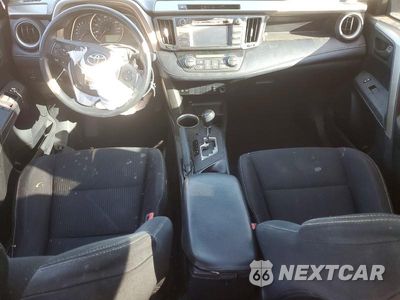 Zdjęcie 8 z 13 samochodu: 2013 TOYOTA RAV4 XLE VIN:2T3WFREV5DW043767 - miniatura