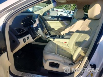Zdjęcie 7 z 14 samochodu: 2019 LINCOLN MKT VIN:2LMHJ5ATXKBL00166 - miniatura