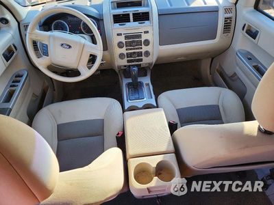 Zdjęcie 8 z 14 samochodu: 2008 FORD ESCAPE XLT VIN:1FMCU93168KE20075 - miniatura