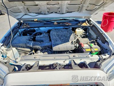 Zdjęcie 11 z 12 samochodu: 2016 TOYOTA TACOMA TRD OFF-ROAD VIN:5TFCZ5AN3GX031917 - miniatura