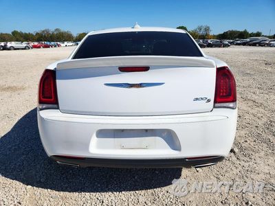 Zdjęcie 6 z 12 samochodu: 2019 CHRYSLER 300 S VIN:2C3CCABT6KH704935 - miniatura