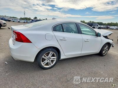 Trzecie zdjęcie samochodu z tyłu: 2014 VOLVO S60 T5 VIN:YV1612FS1E2273109 - miniatura