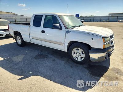Czwarte zdjęcie samochodu z boku: 2005 CHEVROLET SILVERADO C1500 VIN:2GCEC19T951159174 - miniatura