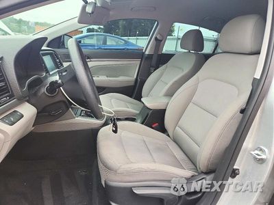 Zdjęcie 7 z 13 samochodu: 2018 HYUNDAI ELANTRA SEL VIN:5NPD84LF0JH362402 - miniatura