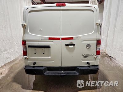 Zdjęcie 6 z 12 samochodu: 2018 NISSAN NV 2500 HD VIN:1N6BF0KY3JN817149 - miniatura