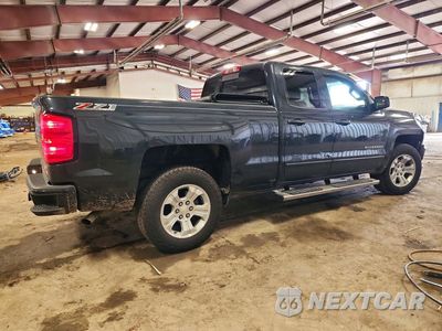 Trzecie zdjęcie samochodu z tyłu: 2017 CHEVROLET SILVERADO K1500 LT VIN:1GCVKREC2HZ308642 - miniatura