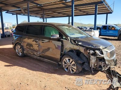Czwarte zdjęcie samochodu z boku: 2018 KIA SEDONA SXL VIN:KNDME5C14J6399661 - miniatura