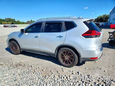 Drugie zdjęcie samochodu z przodu: 2017 NISSAN ROGUE SV VIN:KNMAT2MT6HP542248 - miniatura