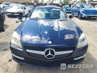 Piąte zdjęcie samochodu w środku: 2013 MERCEDES-BENZ SLK 350 VIN:WDDPK5HA4DF051111 - miniatura